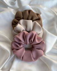 Elas estão de volta! News Scrunchies 💖✨ Confira nos stories as novidades de hoje aqui na loja